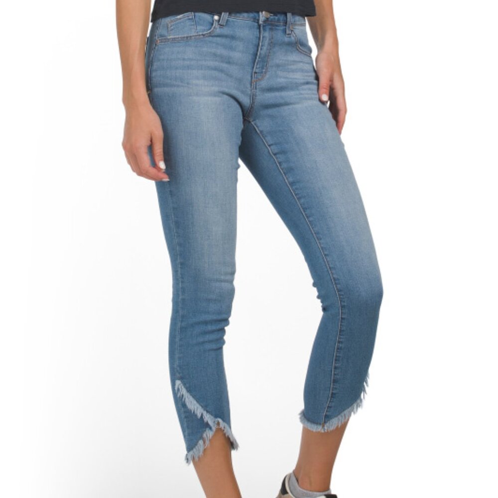 1822 Denim Light Blue Skinny Jeans with Frayed Asymmetric Hem